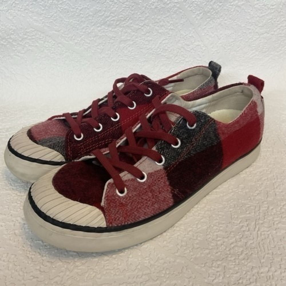 Keen Elsa Red Burgundy Buffalo Plaid Lace Up Sneakers Women 9 Thailand‎ Wool
